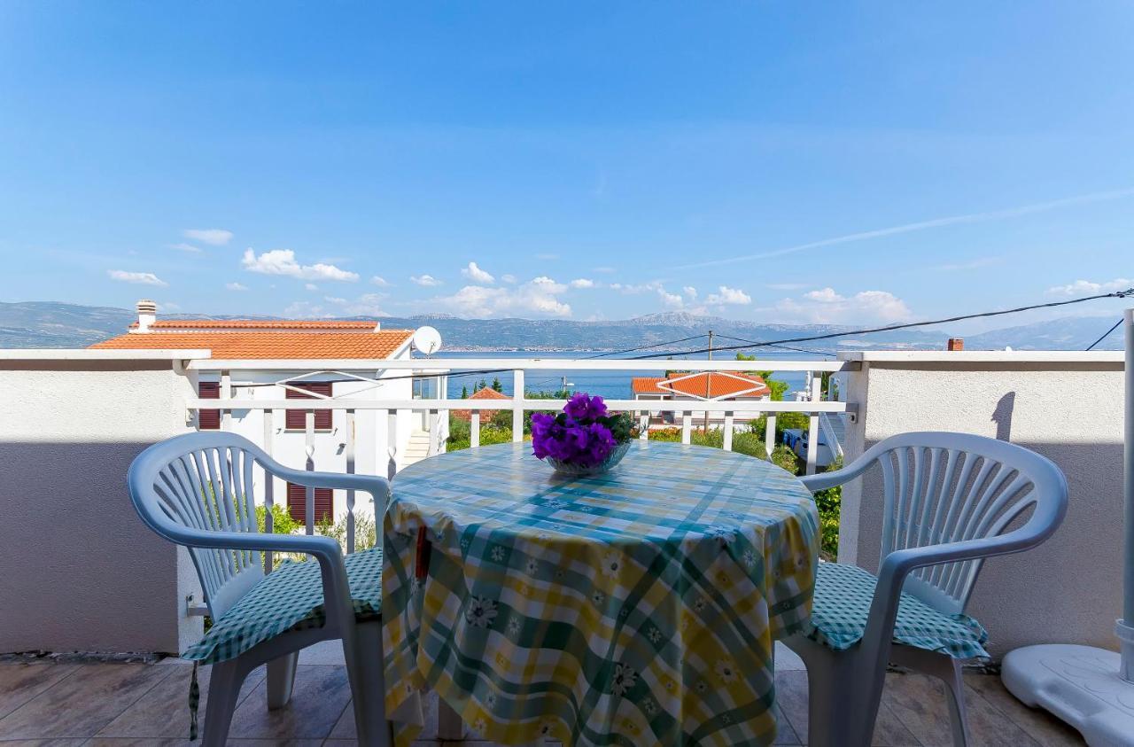 Apartments Milka สลาทิเน ภายนอก รูปภาพ