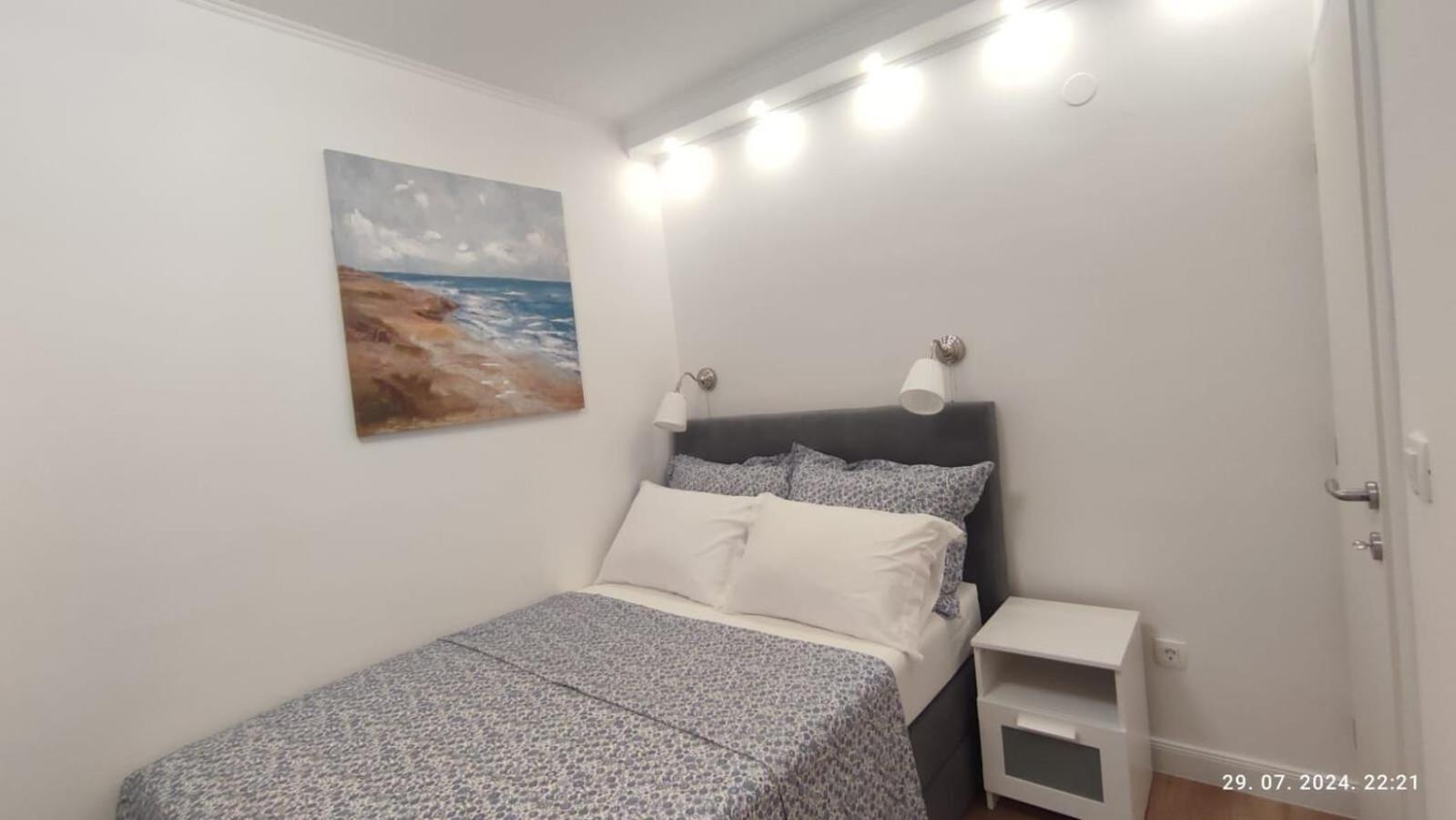 Apartments Milka สลาทิเน ภายนอก รูปภาพ