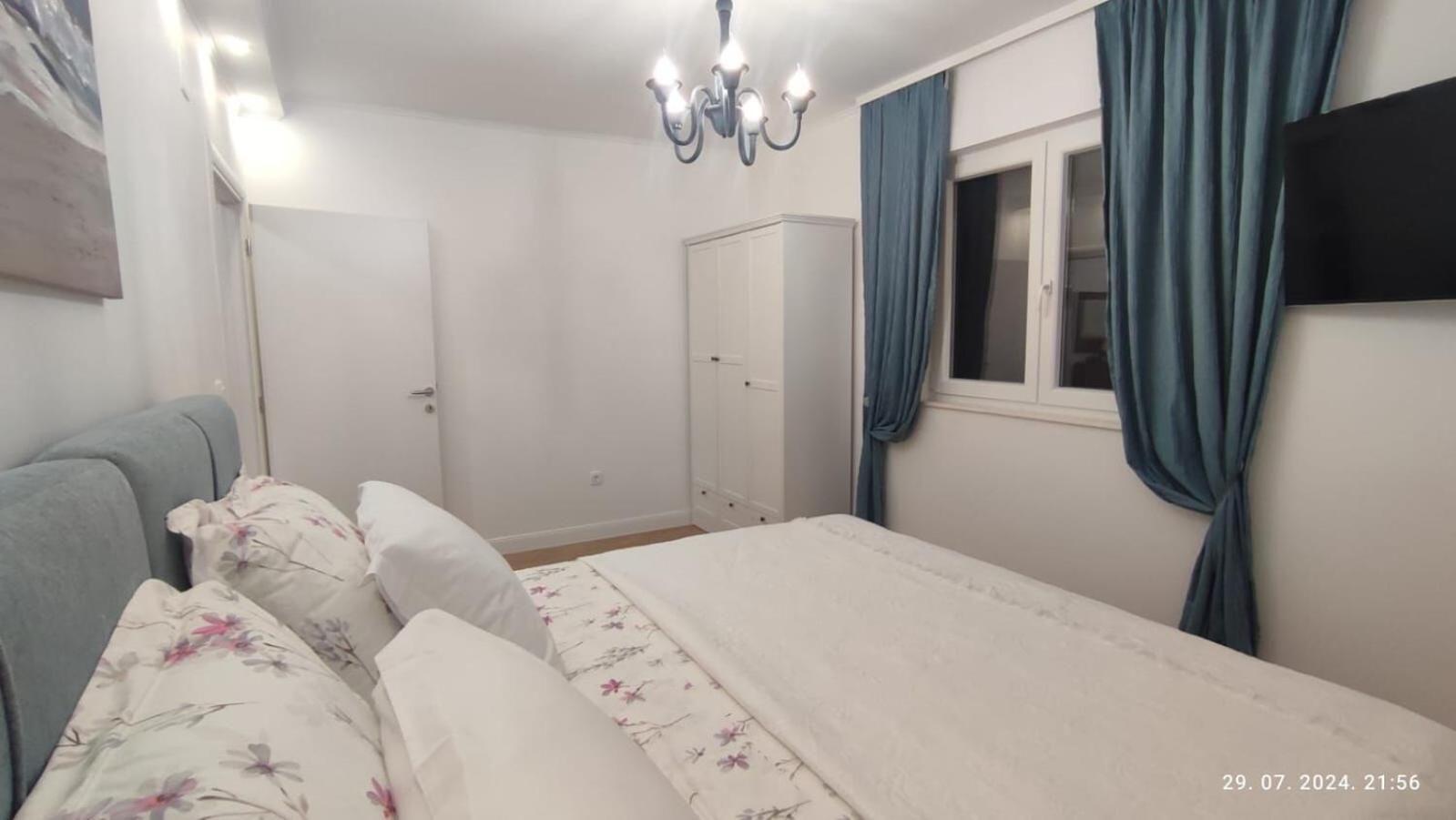Apartments Milka สลาทิเน ภายนอก รูปภาพ