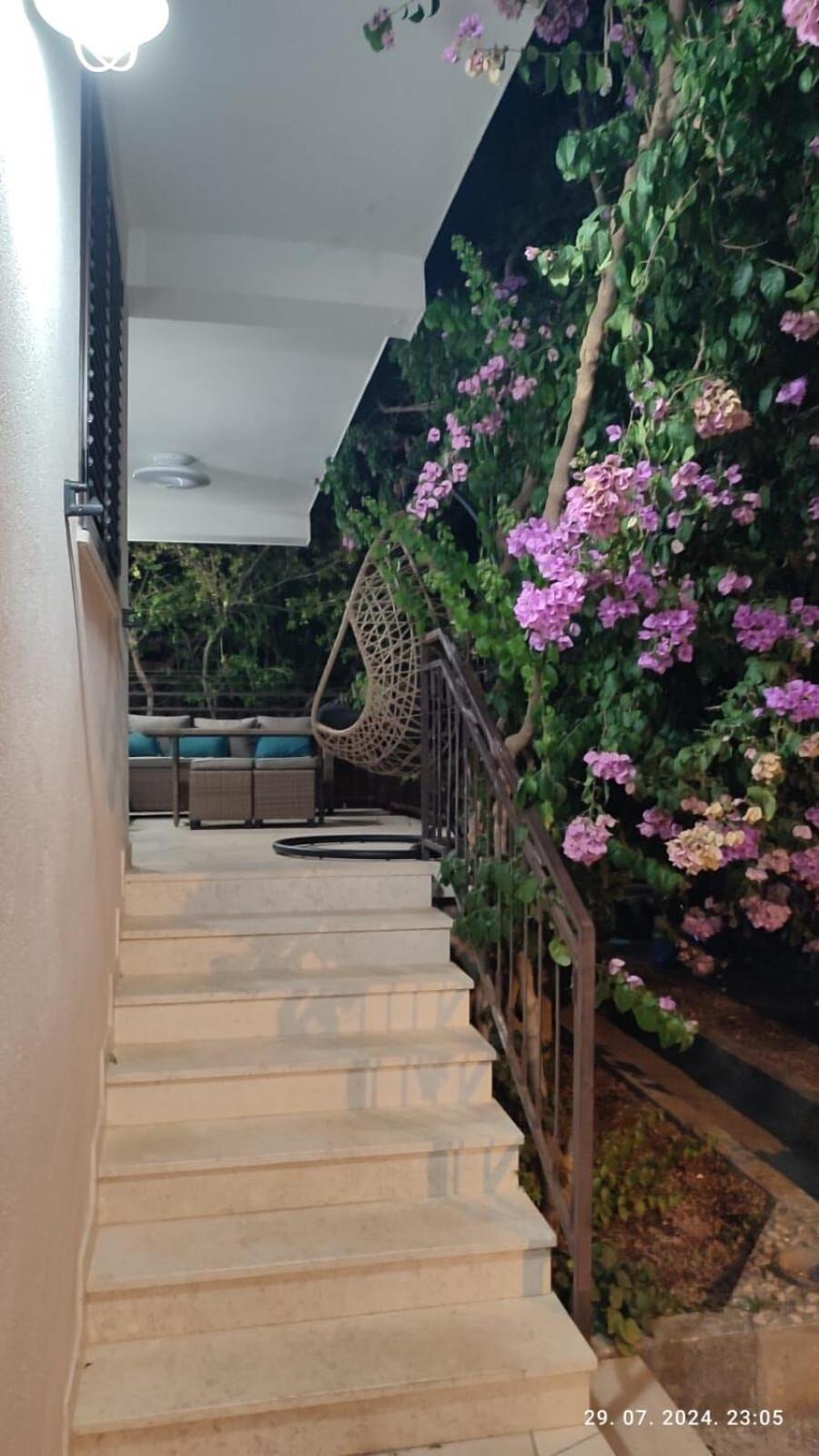 Apartments Milka สลาทิเน ภายนอก รูปภาพ